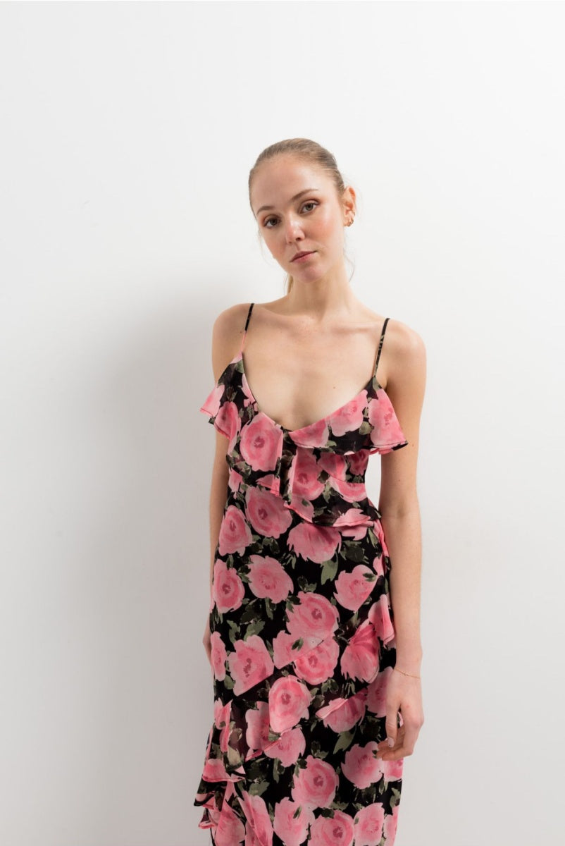 Abito con voile e rose