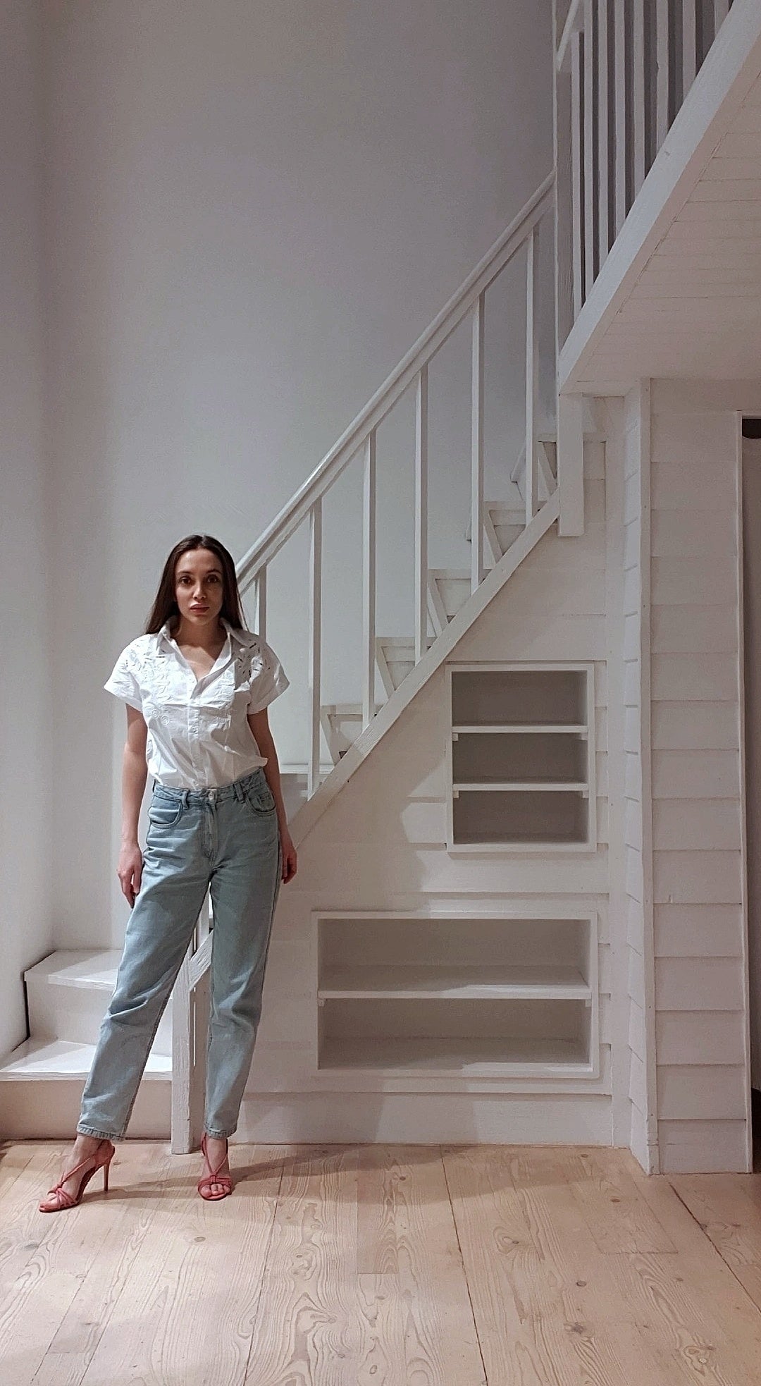 Camicia con ricami sul davanti