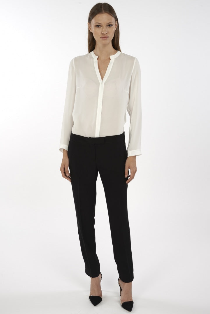 Pantalone nero in cady con tasche laterali