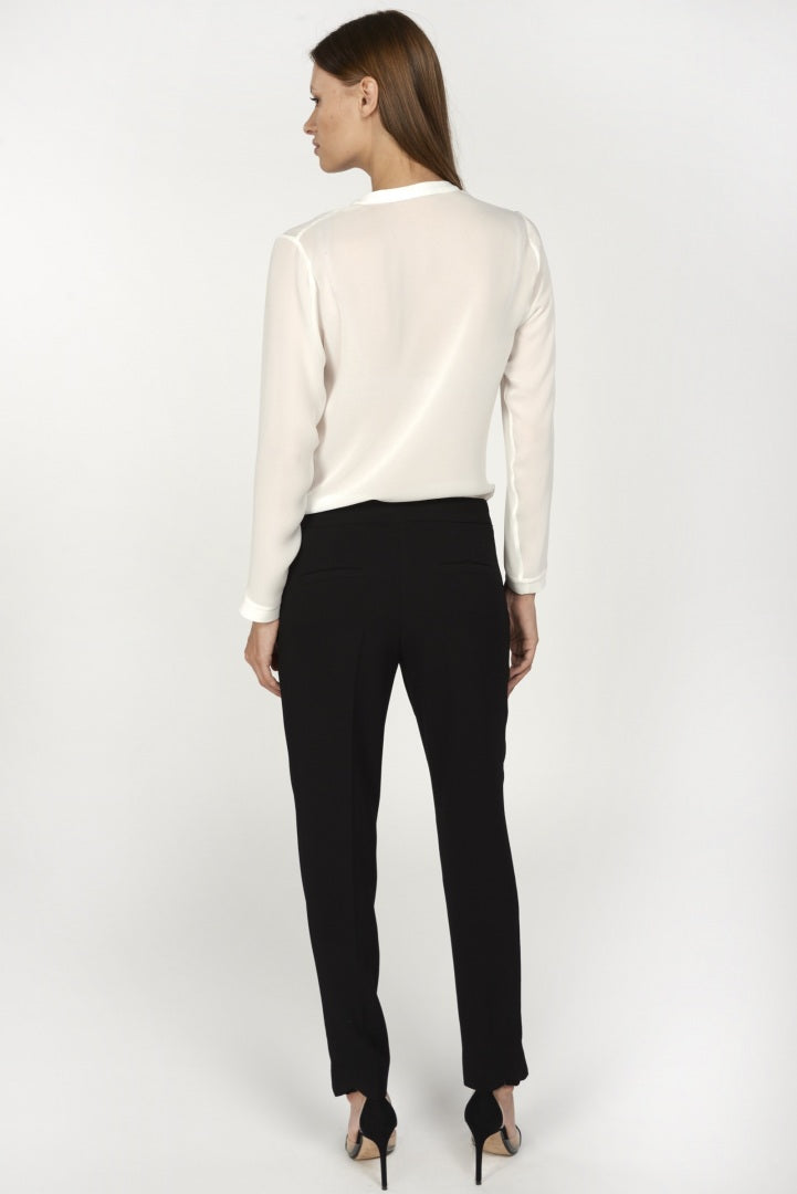 Pantalone nero in cady con tasche laterali