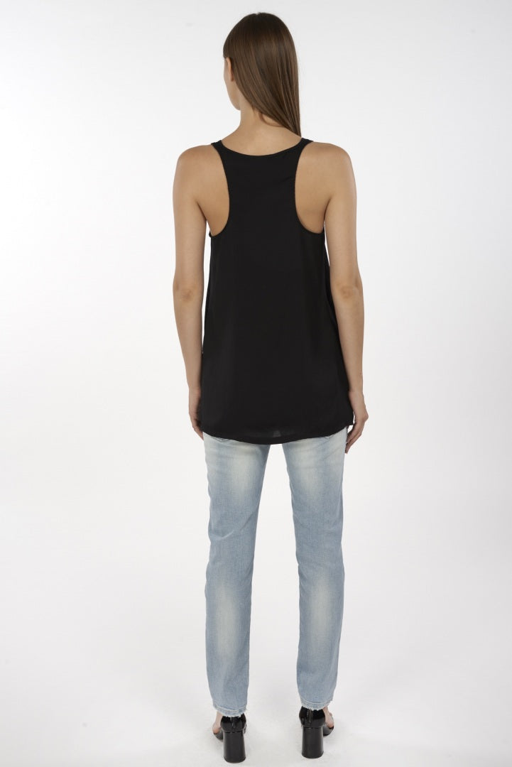 Canotta nera con taschino sul petto