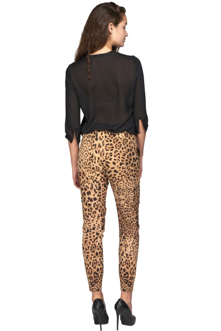 Pantalone leopardato in seta con coulisse e tasche laterali